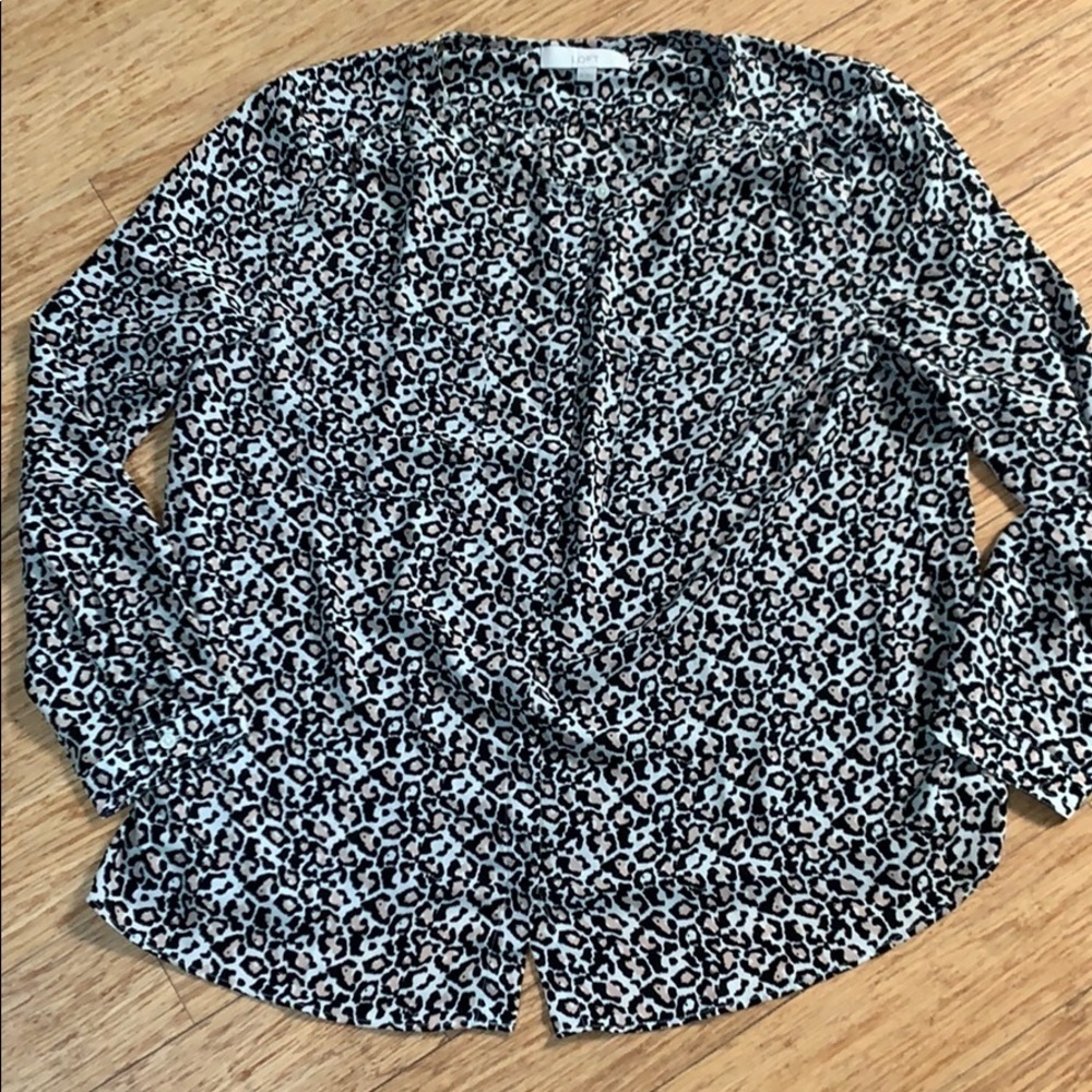 Ann Taylor loft hidden button animal print top